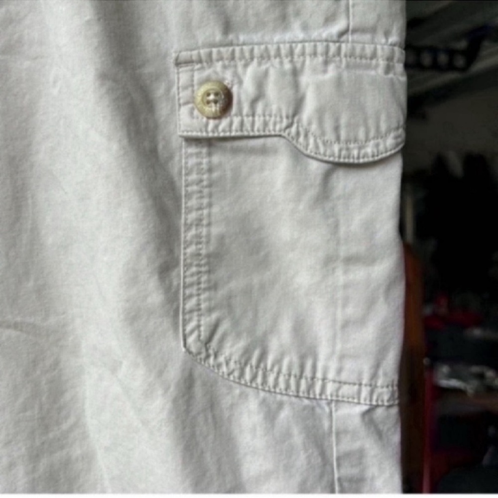 Columbia Light Tan Cargo Shorts - Picture 3 of 6